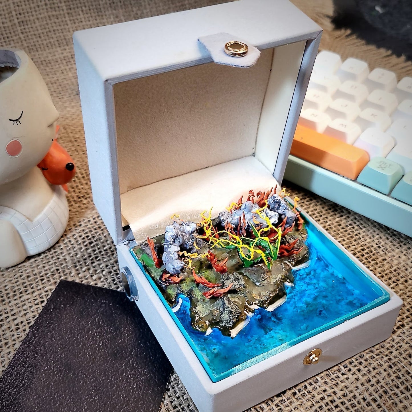Pokemon Rayquaza Island Diorama Treasure Mistery Box Gift