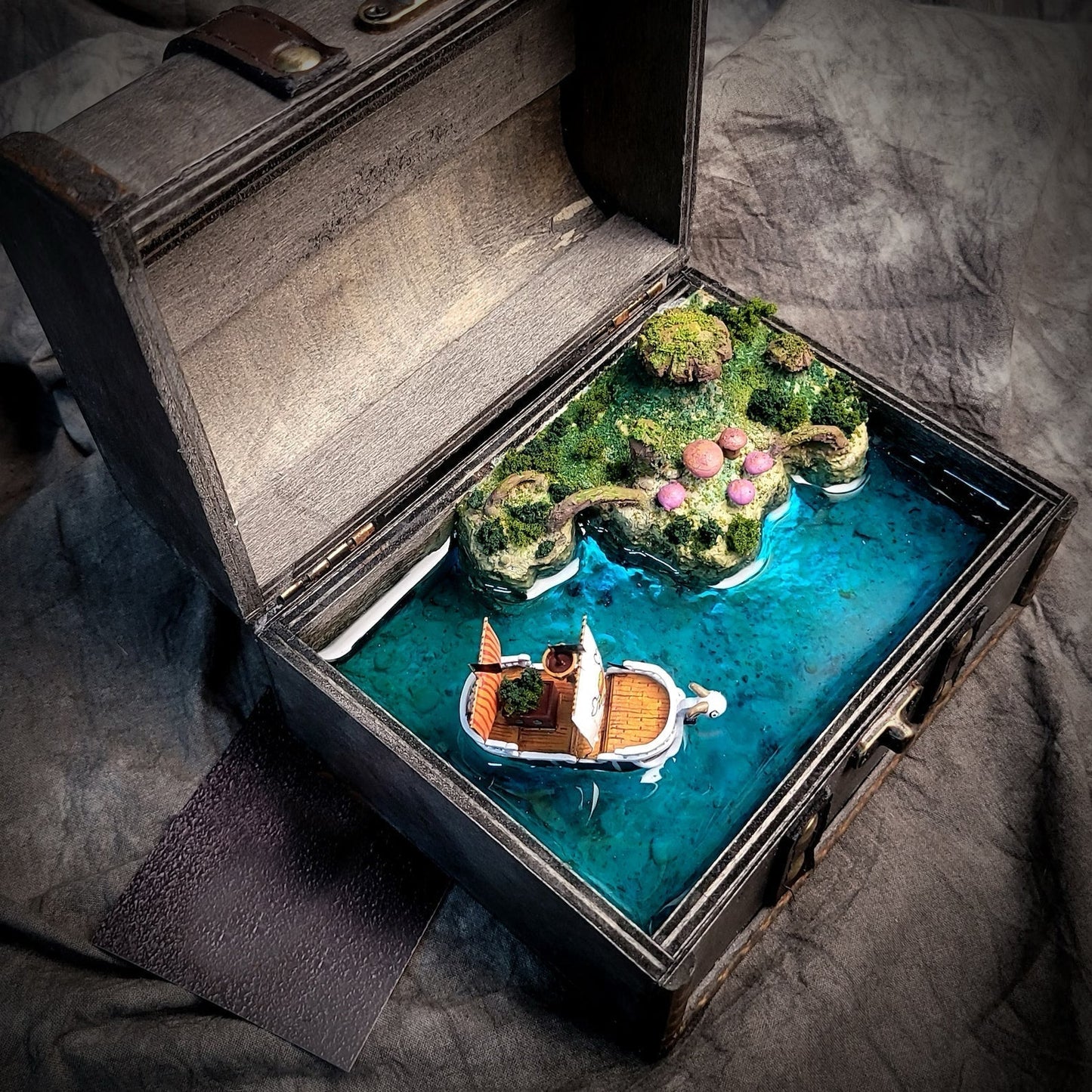 One Piece Sunny Pirates Going Merry Treasure Mistery Box Gift