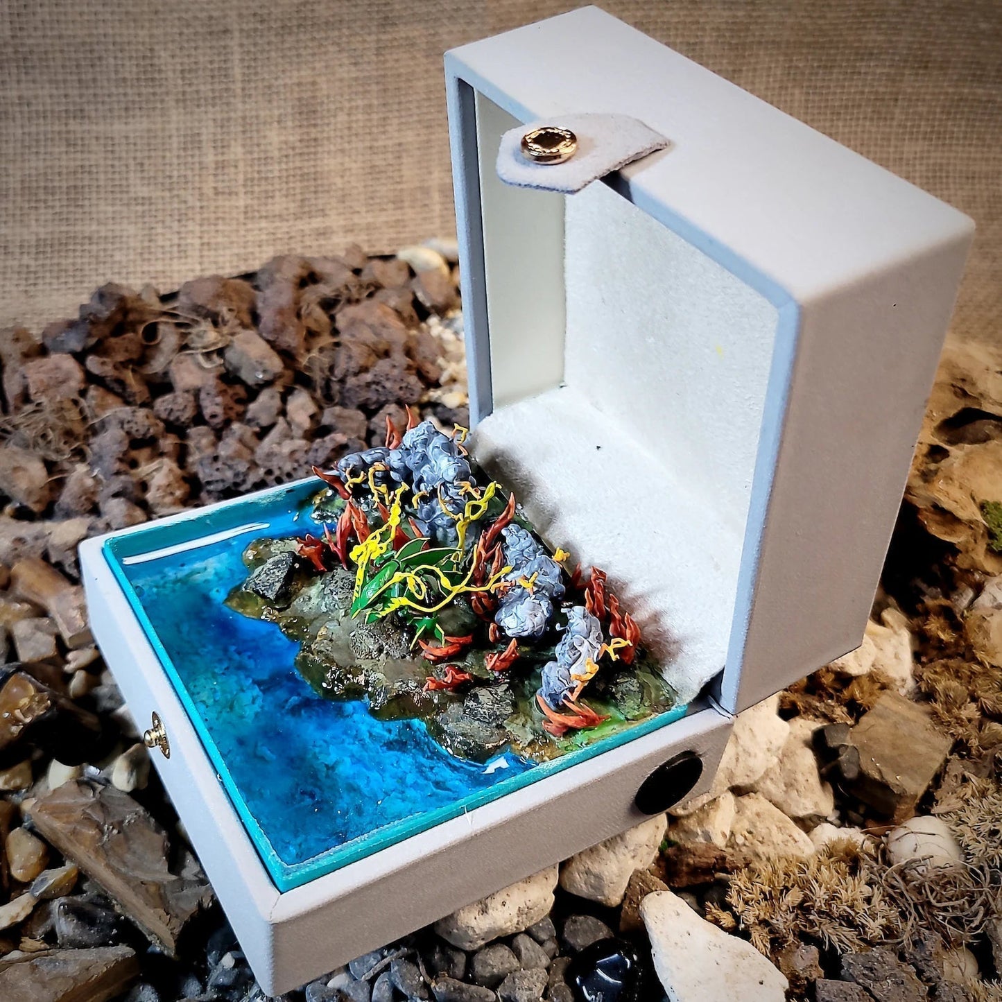 Pokemon Rayquaza Island Diorama Treasure Mistery Box Gift