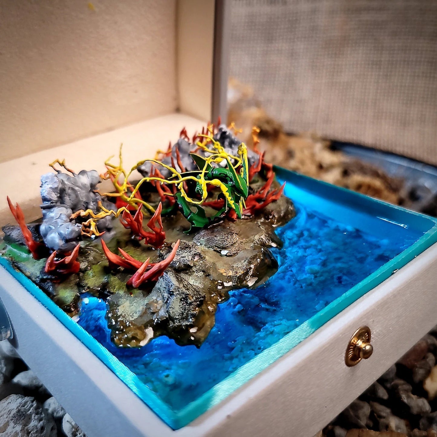Pokemon Rayquaza Island Diorama Treasure Mistery Box Gift