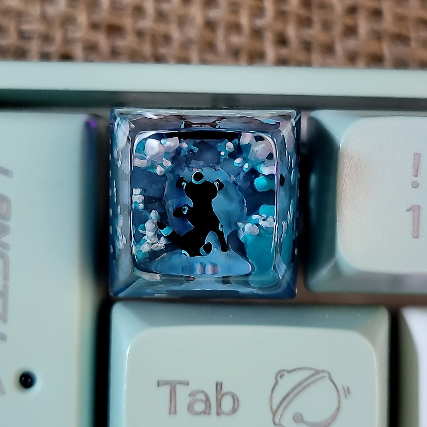 Pokemon Umbreon Artisan Keycaps