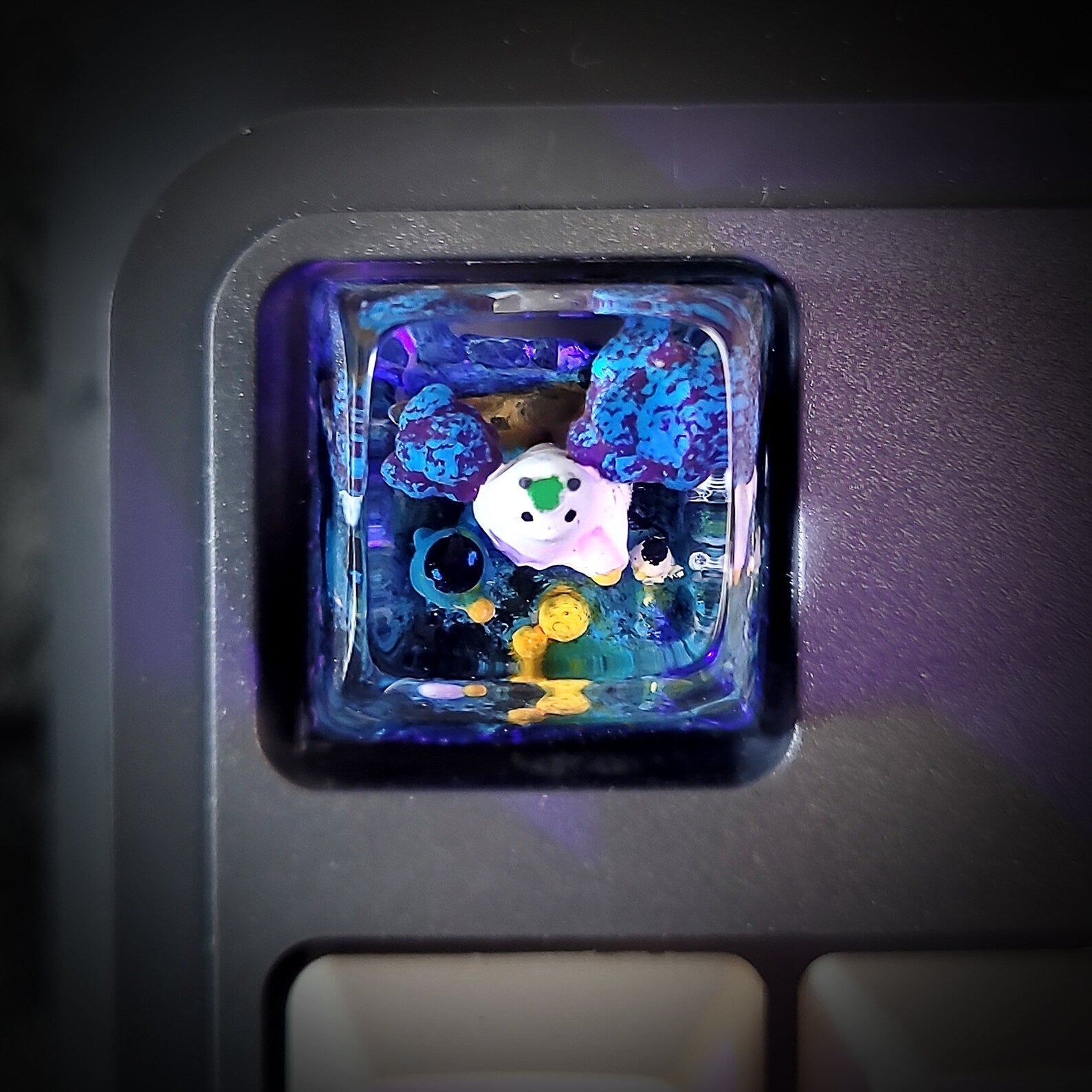 Totoro Halloween Artisan Keycaps Epoxy Resin - ArtFIGU