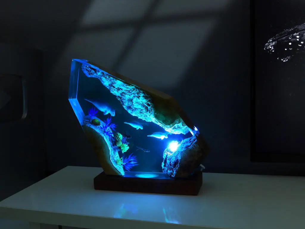 Seals and Divers Undersea Ocean Diorama Epoxy Resin Lamp, Night Light - ArtFIGU