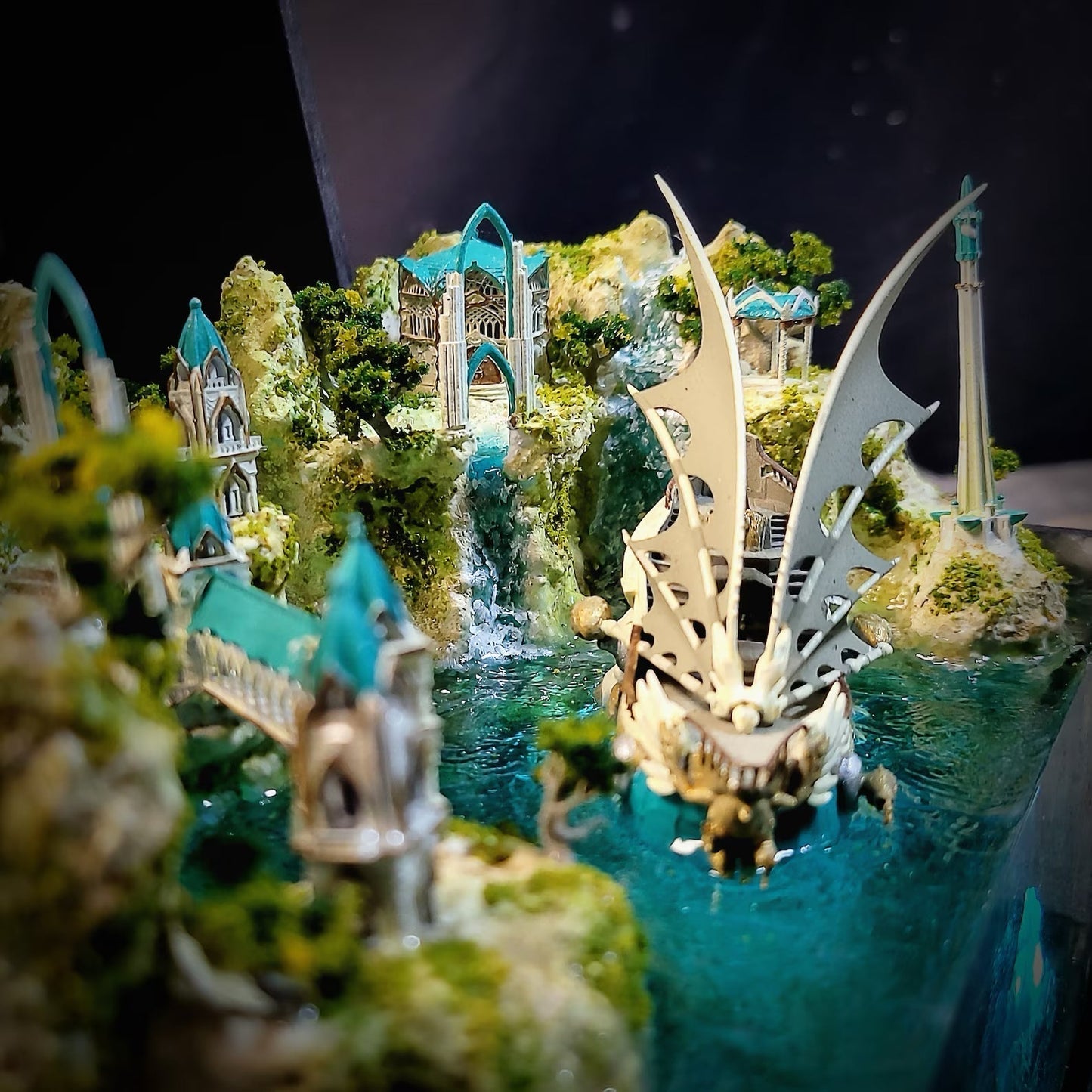 LOTR Lord Of Rings Elves Elf Boat Castle Diorama Treasure Mistery Box Gift Epoxy Resin - ArtFIGU