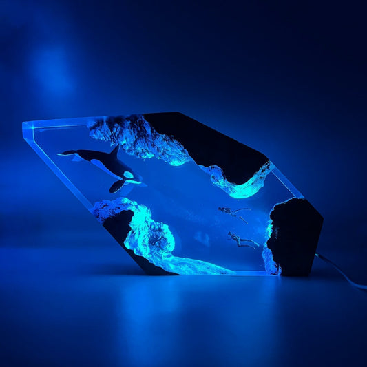 Orca & Divers - High Quality Epoxy Resin Lamp - ArtFIGU