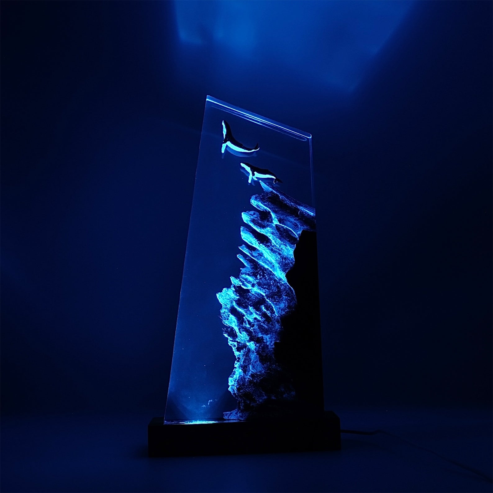 Humpback Whales - High Quality Epoxy Resin Lamp - ArtFIGU