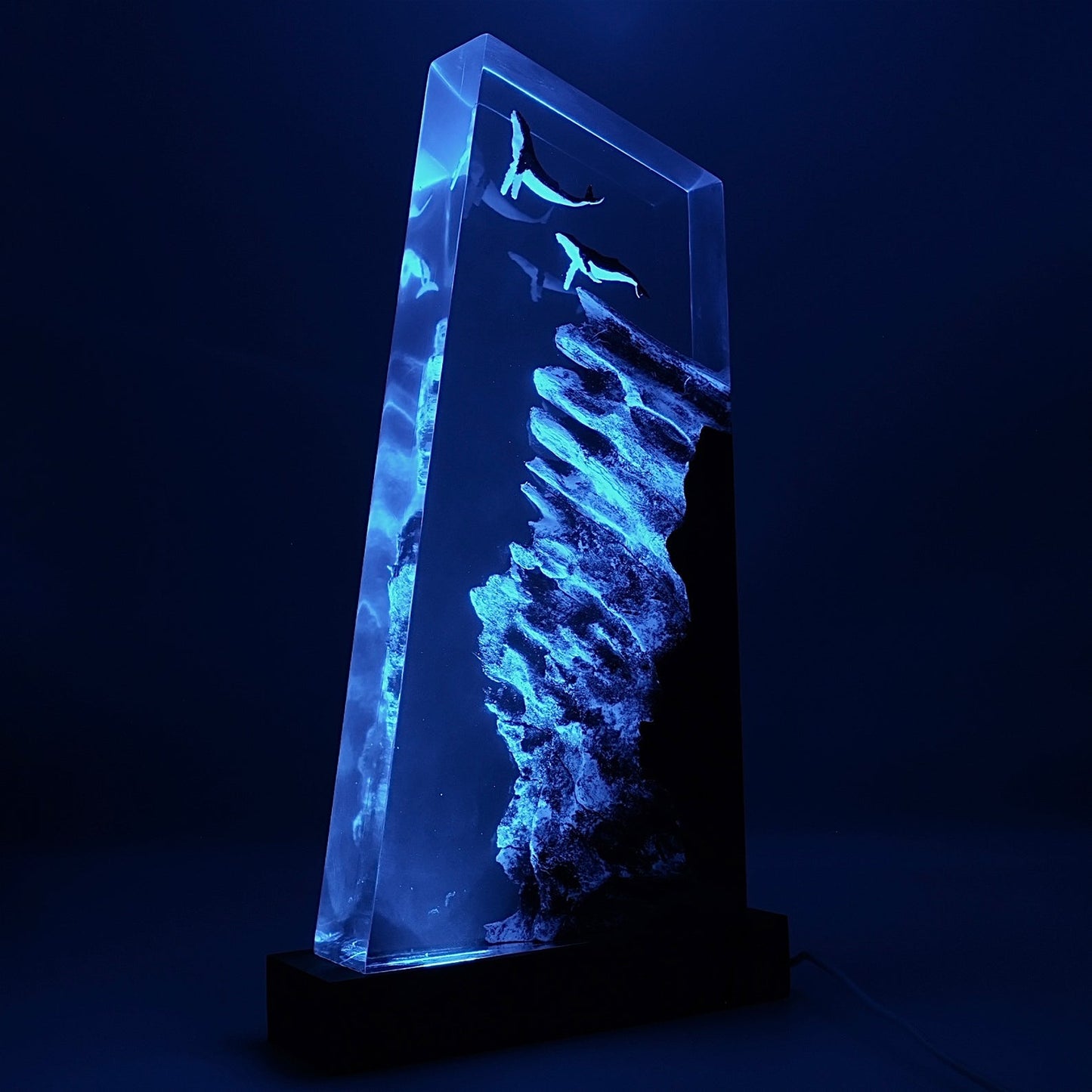 Humpback Whales - High Quality Epoxy Resin Lamp - ArtFIGU