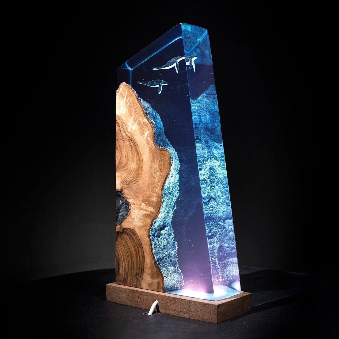 Humpback Whales - High Quality Epoxy Resin Lamp - ArtFIGU