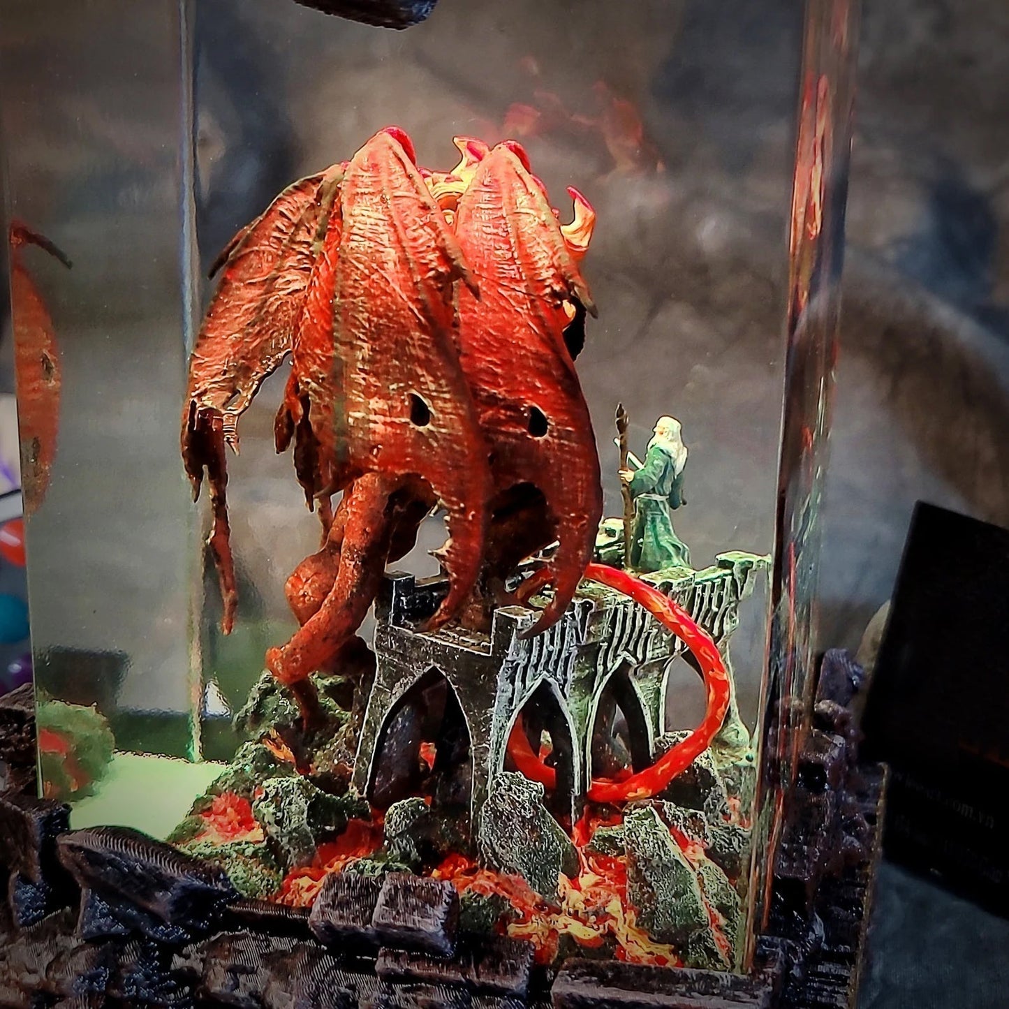 LOTR Lord Of Rings Balrog vs Gandalf Diorama Epoxy Resin Lamp - ArtFIGU