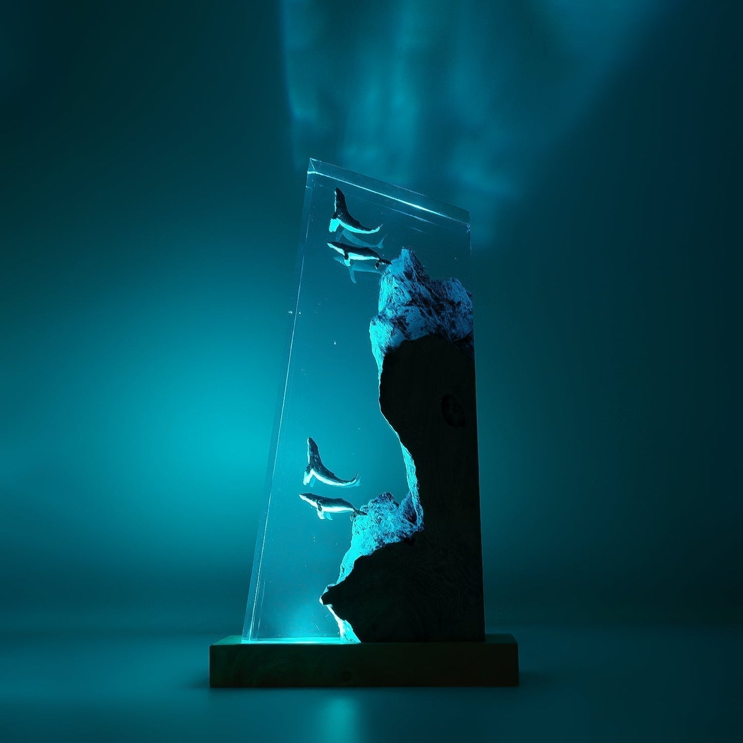 Humpback Whales - High Quality Epoxy Resin Lamp - ArtFIGU