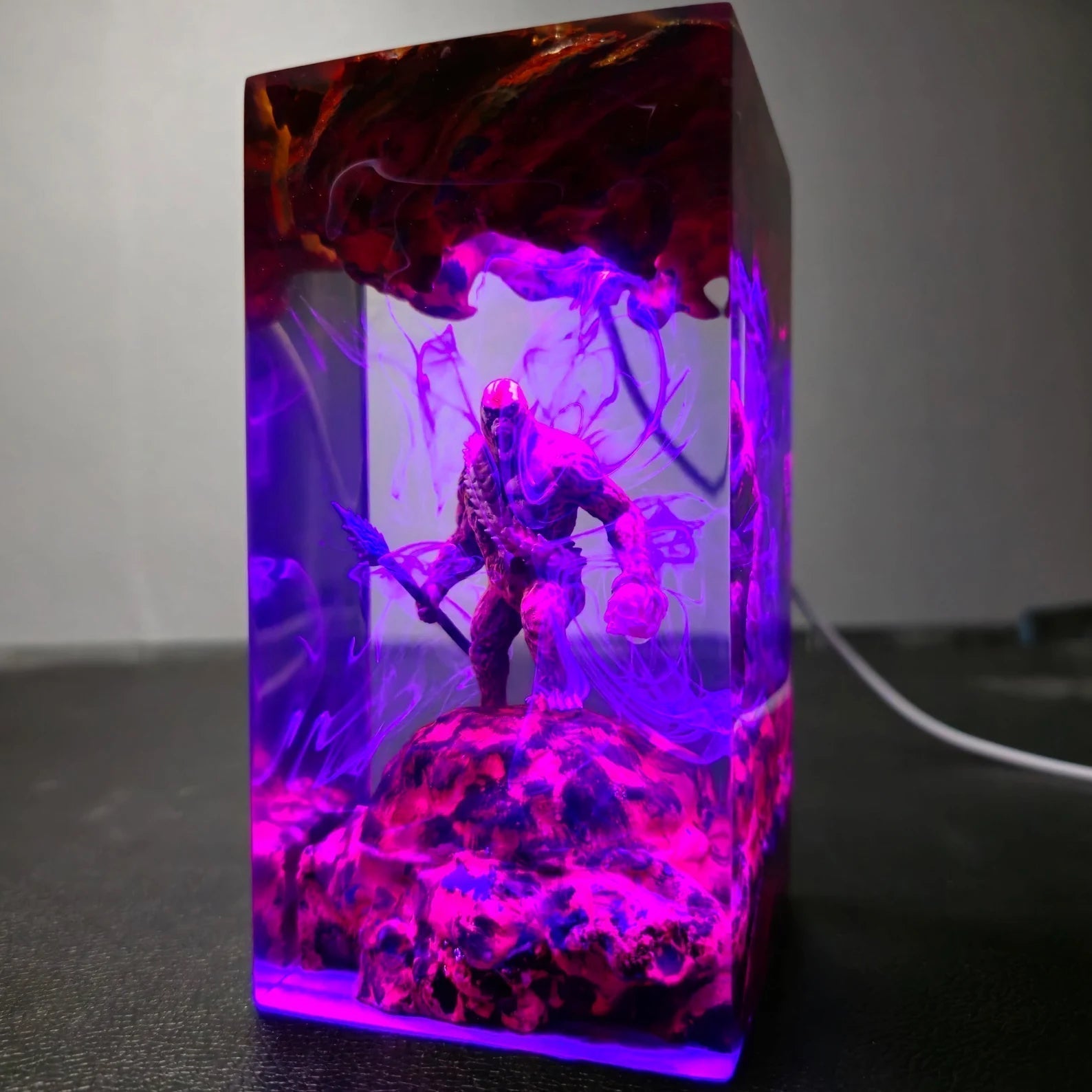 Godzilla X Kong Skar King Epoxy Resin Lamp - ArtFIGU