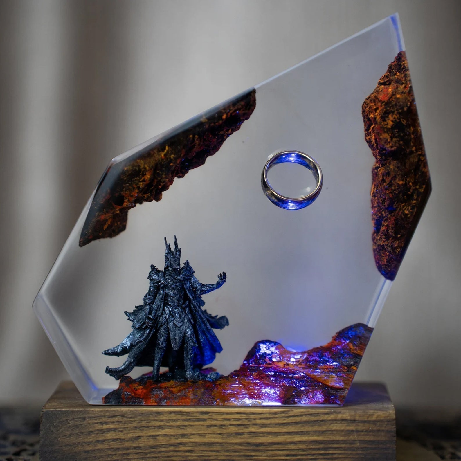 LOTR Lord Of Rings The One Ring Sauron Dark Lord Epoxy Resin Lamp - ArtFIGU