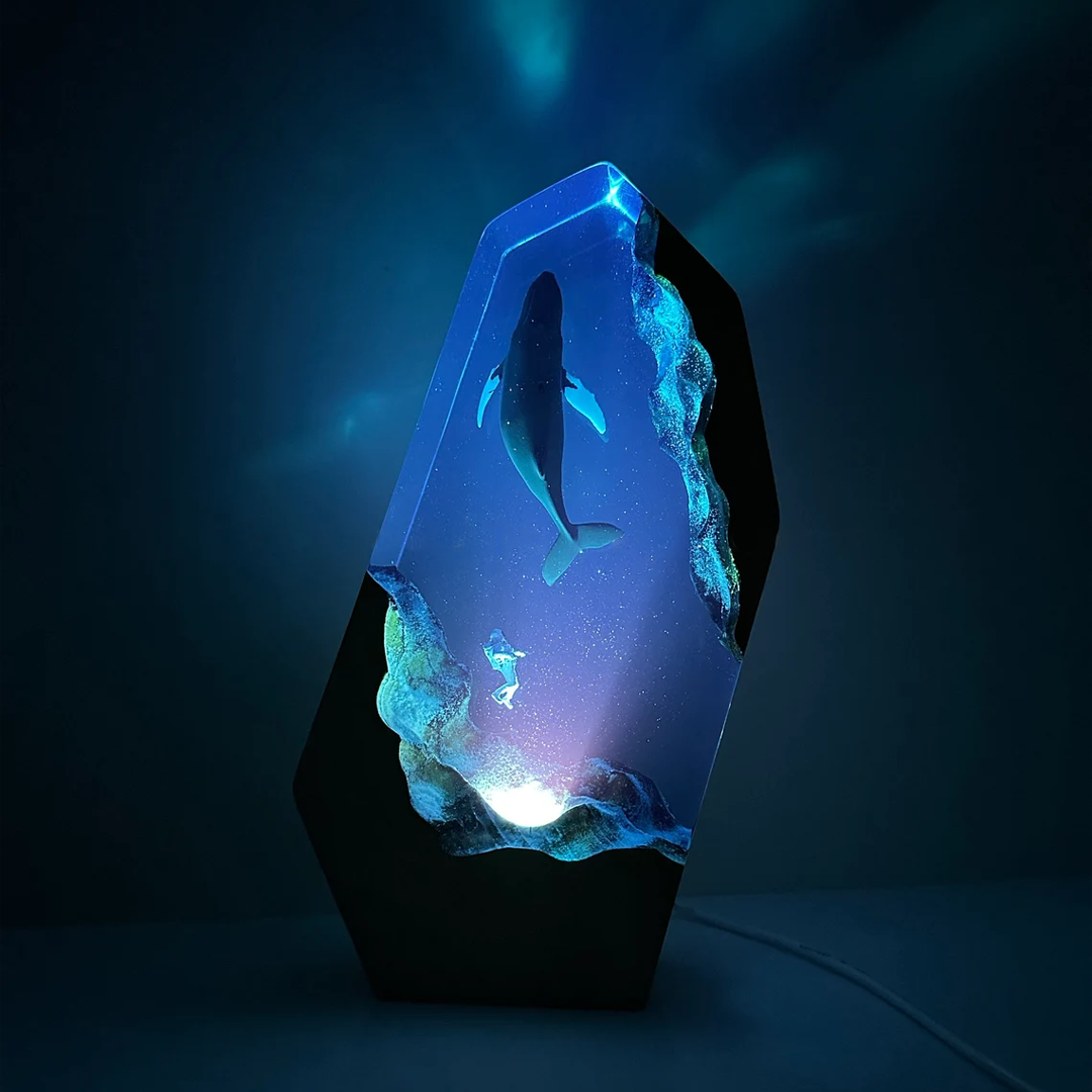 Humpback Whale & Astronaut In Space - High Quality Epoxy Resin Lamp - ArtFIGU