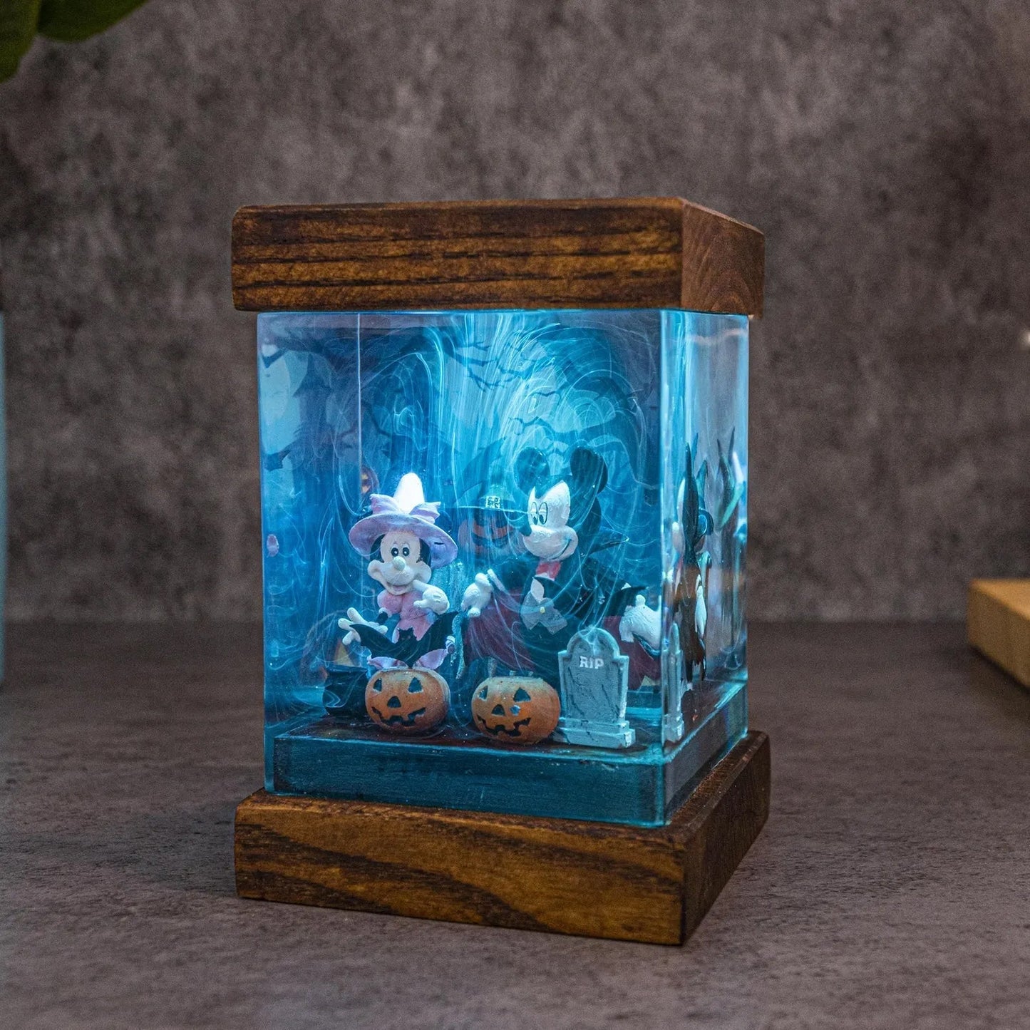 Mickey Mouse Halloween Graveyard Pumpkin Epoxy Resin Lamp - ArtFIGU