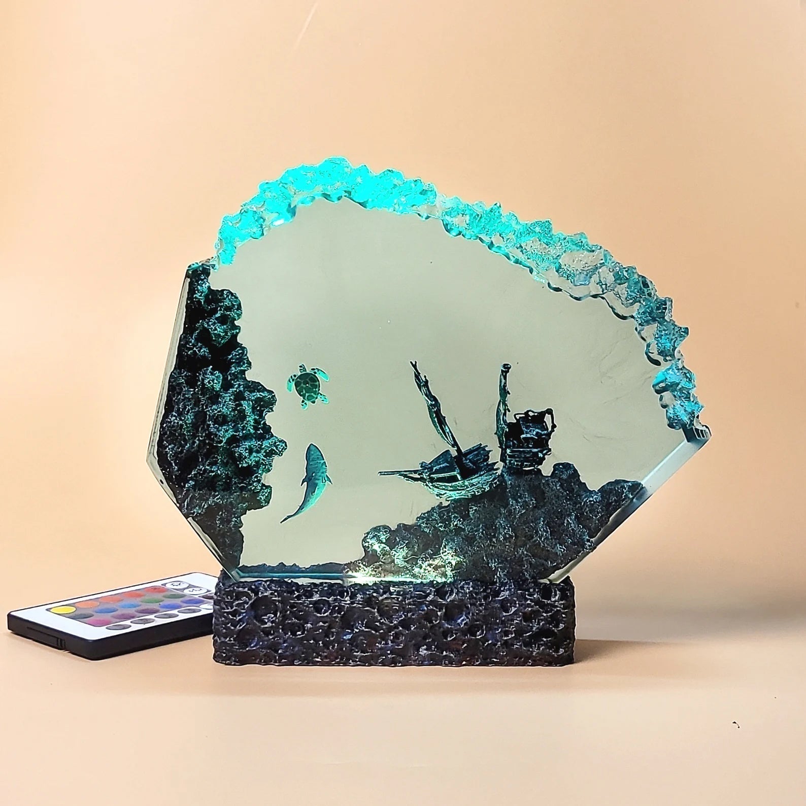 Shark Turtle Shipwreck Undersea Ocean Diorama Epoxy Resin Lamp, Wireless Lights - ArtFIGU