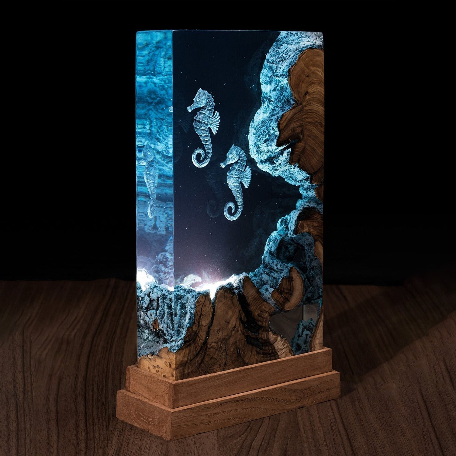 Seahorses - High Quality Epoxy Resin Lamp - ArtFIGU