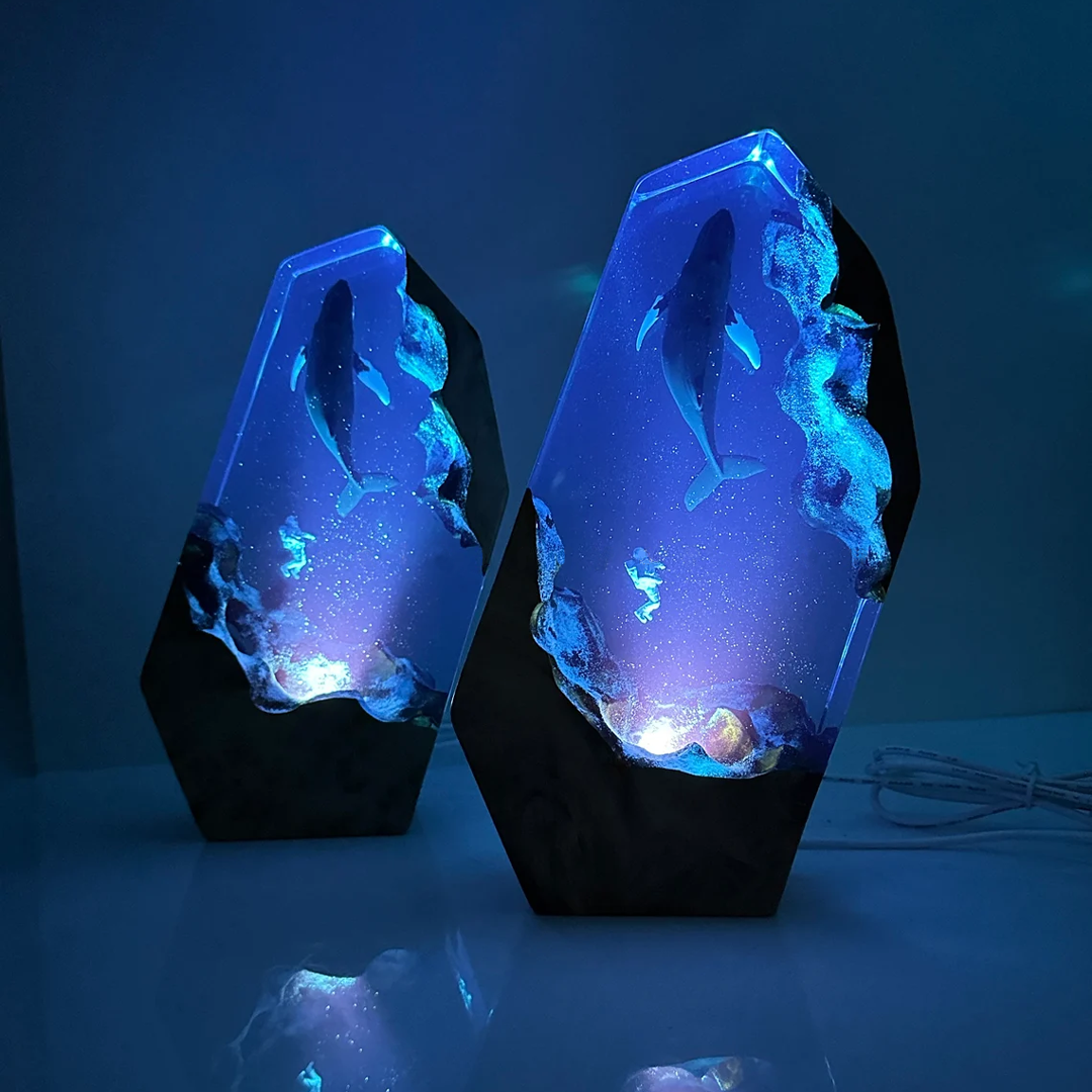 Humpback Whale & Astronaut In Space - High Quality Epoxy Resin Lamp - ArtFIGU