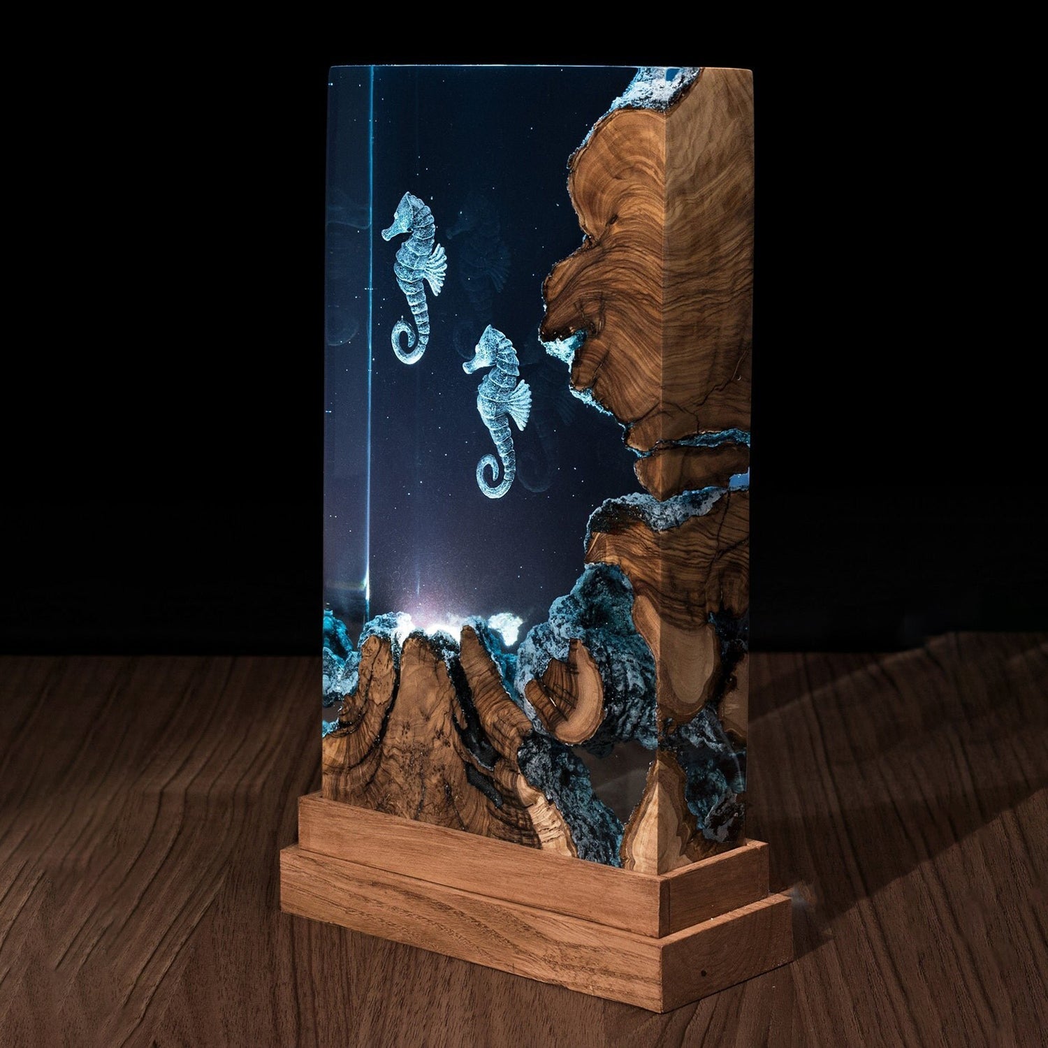 Seahorses - High Quality Epoxy Resin Lamp - ArtFIGU