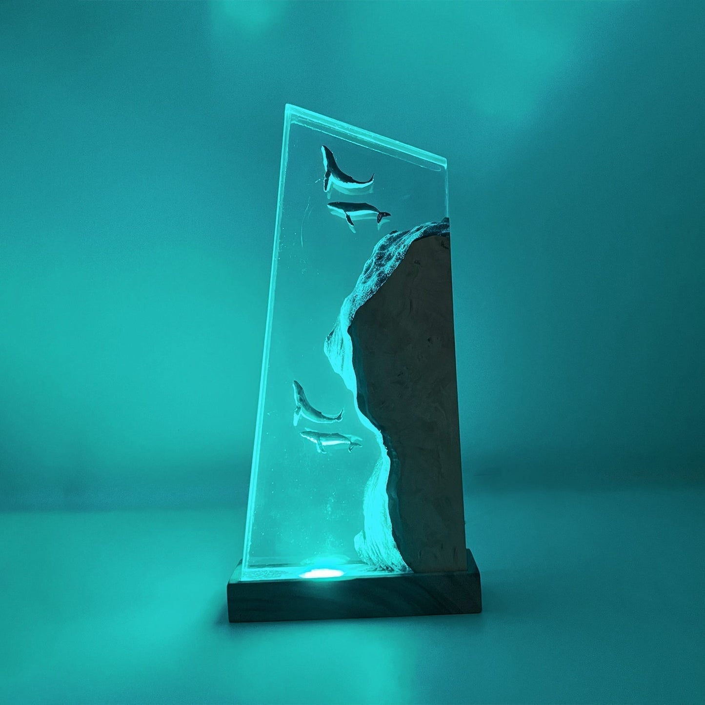 Humpback Whales - High Quality Epoxy Resin Lamp - ArtFIGU