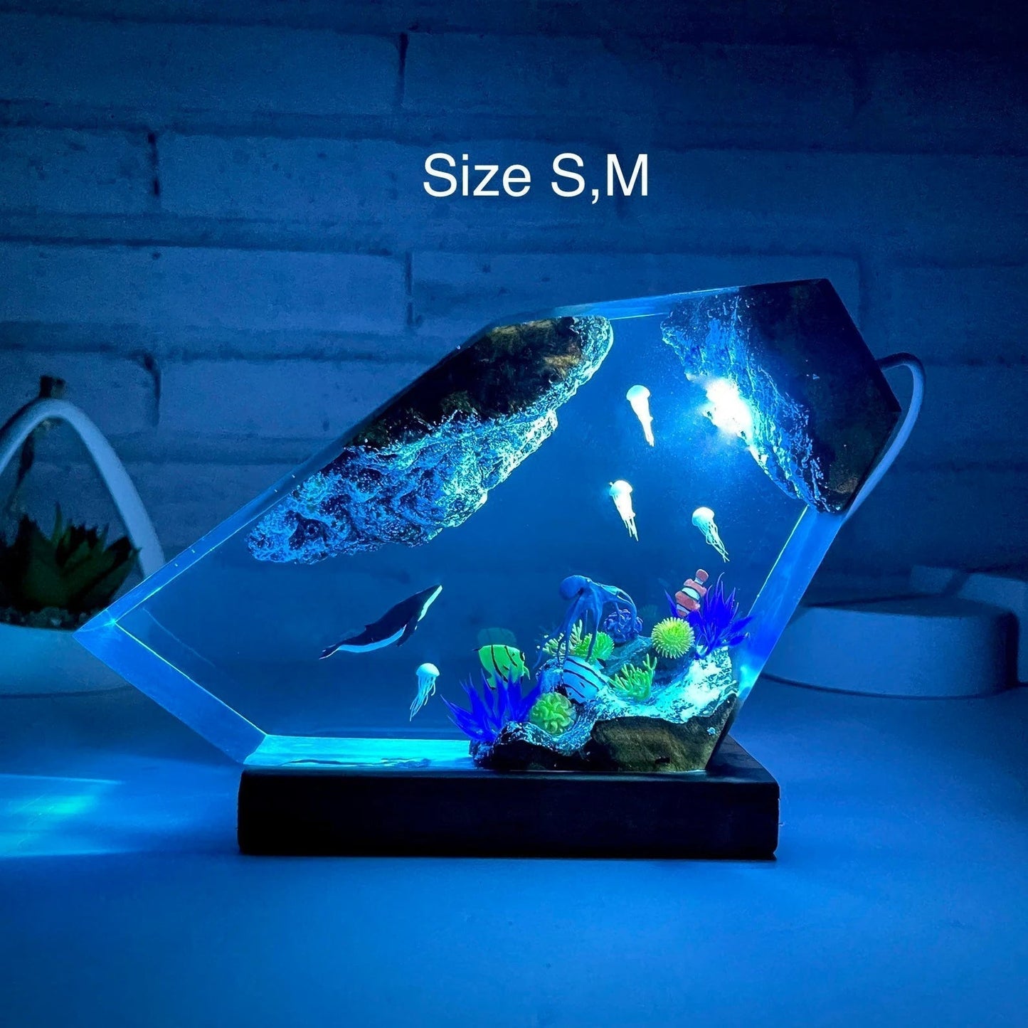 Humpback Whale Octopus Jellys Fish Undersea Ocean Diorama Epoxy Resin Lamp, Night Light - ArtFIGU