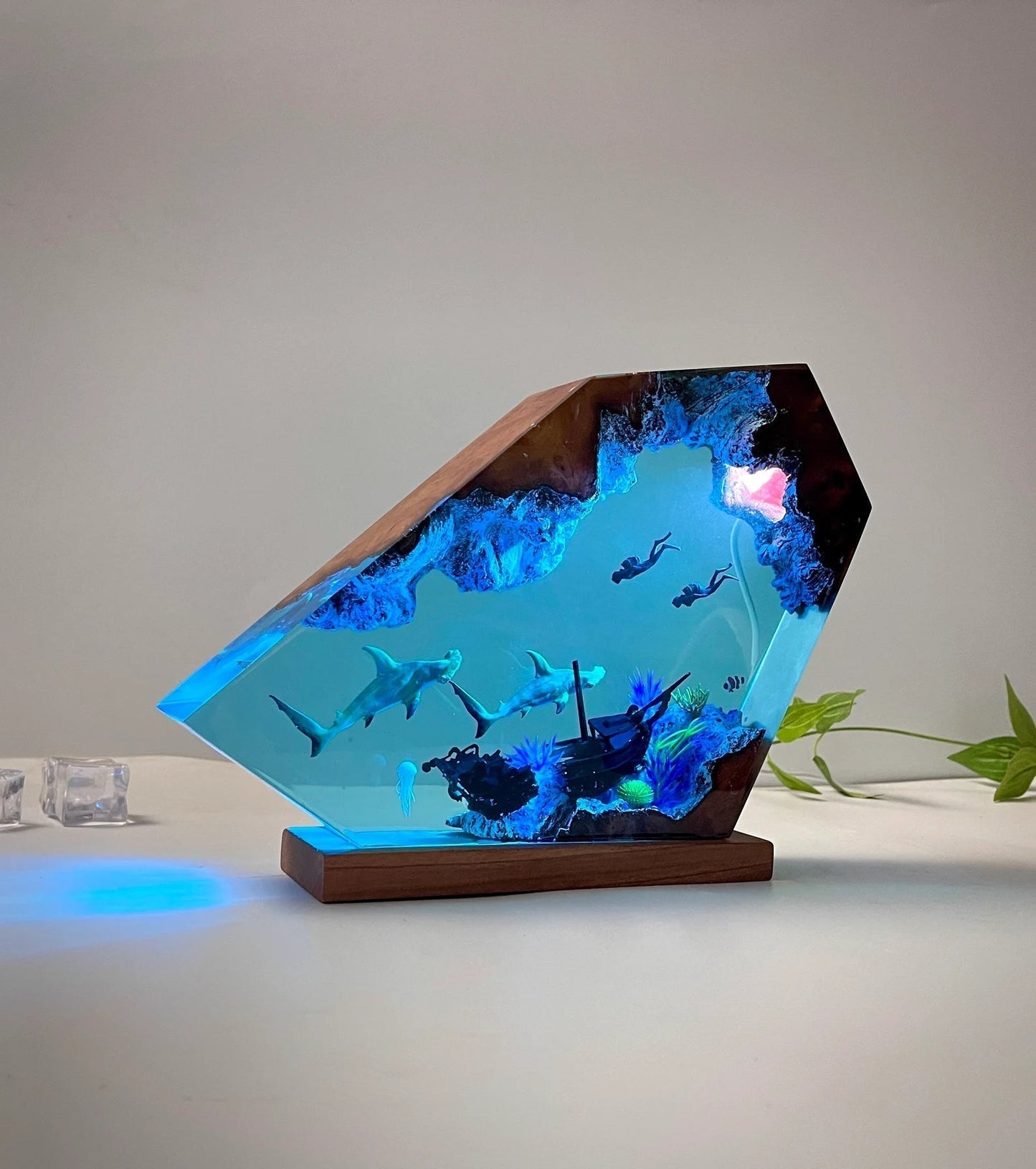 Hammerhead Sharks Diver Shipwreck Undersea Ocean Diorama Epoxy Resin Lamp, Night Light - ArtFIGU