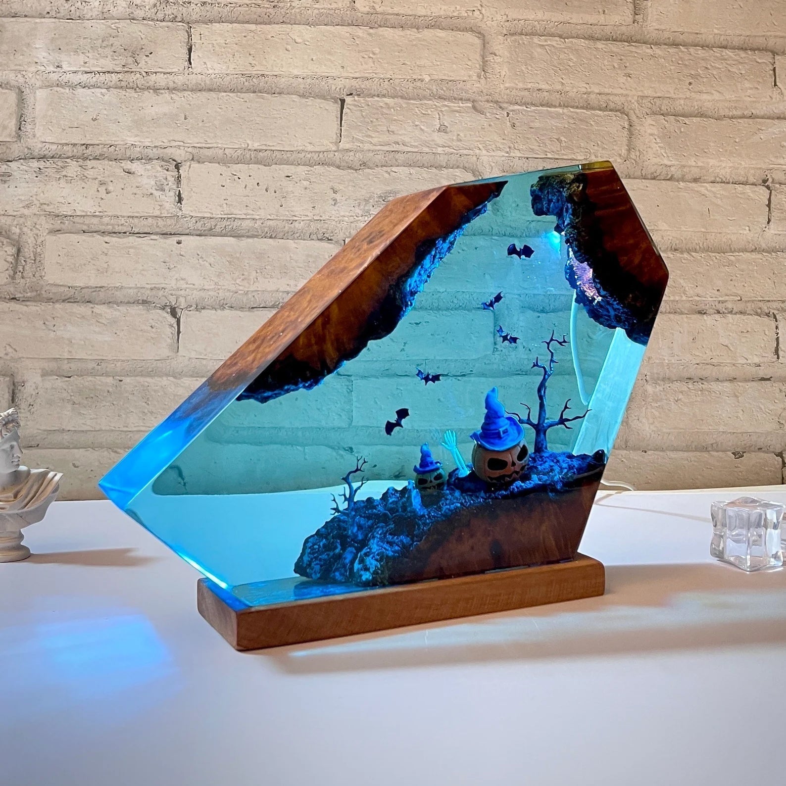 Halloween Graveyard Pumpkin Epoxy Resin Lamp - ArtFIGU